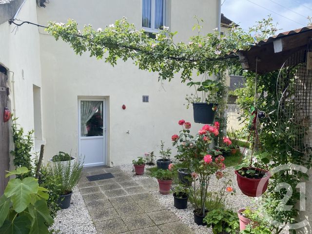 Maison à vendre - 4 pièces - 122 m2 - Epernon - 28 - CENTRE