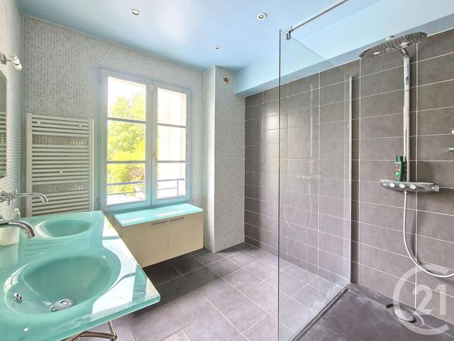 Afficher la photo en grand Maison à vendre - 7 pièces - 182 m2 - Rambouillet - 78 - ILE-DE-FRANCE