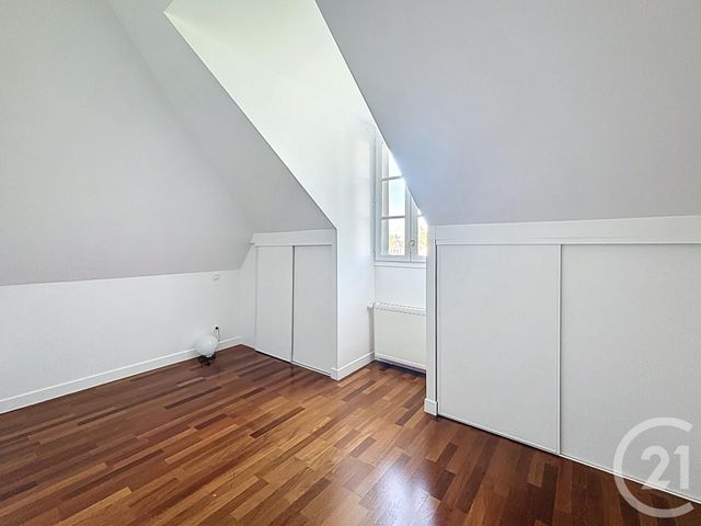 Afficher la photo en grand Maison à vendre - 7 pièces - 182 m2 - Rambouillet - 78 - ILE-DE-FRANCE