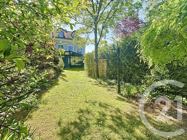 Afficher la photo en grand Maison à vendre - 7 pièces - 182 m2 - Rambouillet - 78 - ILE-DE-FRANCE