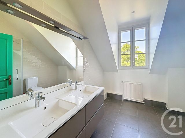 Afficher la photo en grand Maison à vendre - 7 pièces - 182 m2 - Rambouillet - 78 - ILE-DE-FRANCE