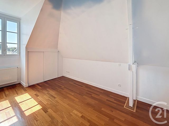 Afficher la photo en grand Maison à vendre - 7 pièces - 182 m2 - Rambouillet - 78 - ILE-DE-FRANCE