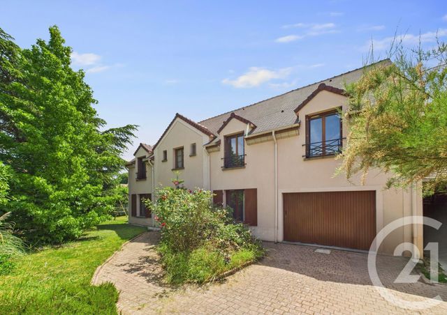 Maison à vendre - 9 pièces - 225 m2 - Rambouillet - 78 - ILE-DE-FRANCE