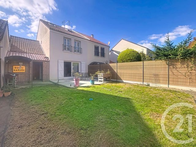 Maison à vendre - 5 pièces - 122 m2 - Rambouillet - 78 - ILE-DE-FRANCE