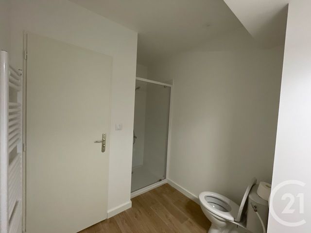 Appartement F2 à louer - 2 pièces - 42 m2 - Epernon - 28 - CENTRE