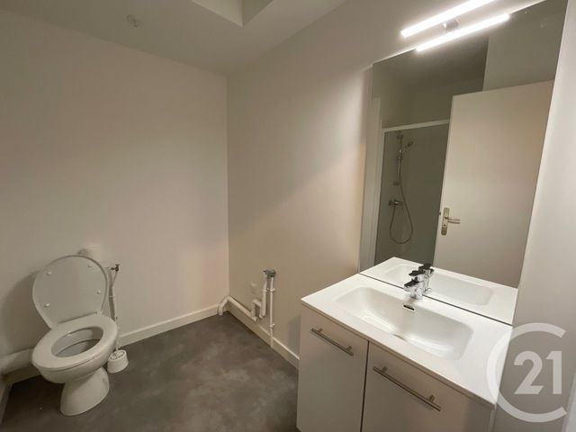 Appartement F2 à louer - 2 pièces - 47 m2 - Epernon - 28 - CENTRE