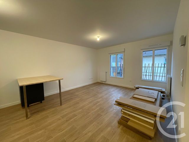 Appartement F2 à louer - 2 pièces - 47 m2 - Epernon - 28 - CENTRE