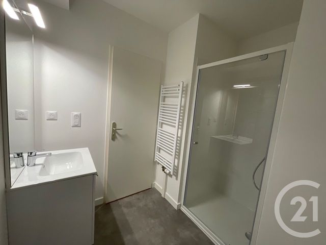 Appartement F2 à louer - 2 pièces - 47 m2 - Epernon - 28 - CENTRE