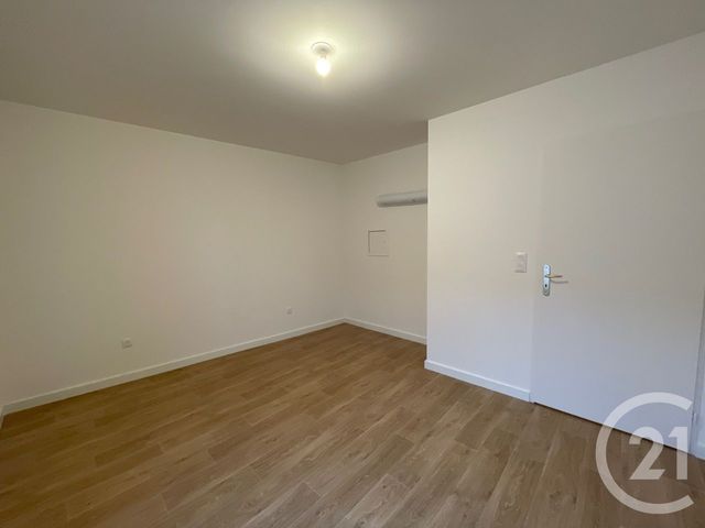Appartement F2 à louer - 2 pièces - 47 m2 - Epernon - 28 - CENTRE