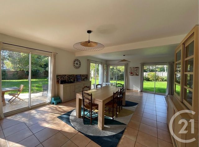 Maison à louer - 7 pièces - 223,47 m2 - St Remy Les Chevreuse - 78 - ILE-DE-FRANCE