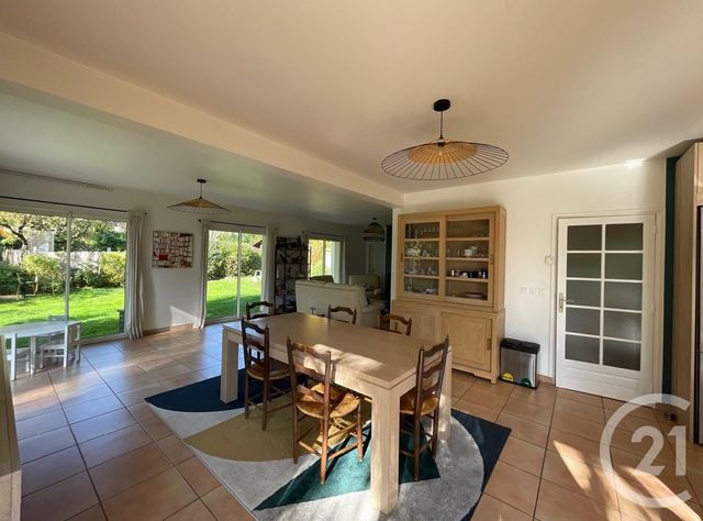 Maison à louer - 7 pièces - 223,47 m2 - St Remy Les Chevreuse - 78 - ILE-DE-FRANCE