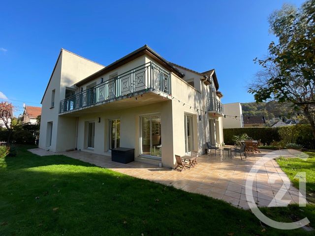 Maison à louer - 7 pièces - 223,47 m2 - St Remy Les Chevreuse - 78 - ILE-DE-FRANCE