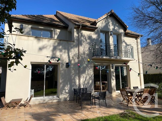 Maison à louer - 7 pièces - 223,47 m2 - St Remy Les Chevreuse - 78 - ILE-DE-FRANCE