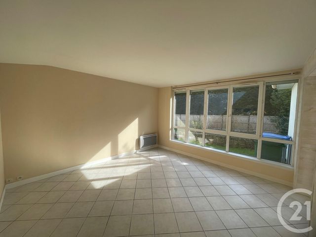 Maison à louer - 3 pièces - 58,31 m2 - Les Essarts Le Roi - 78 - ILE-DE-FRANCE