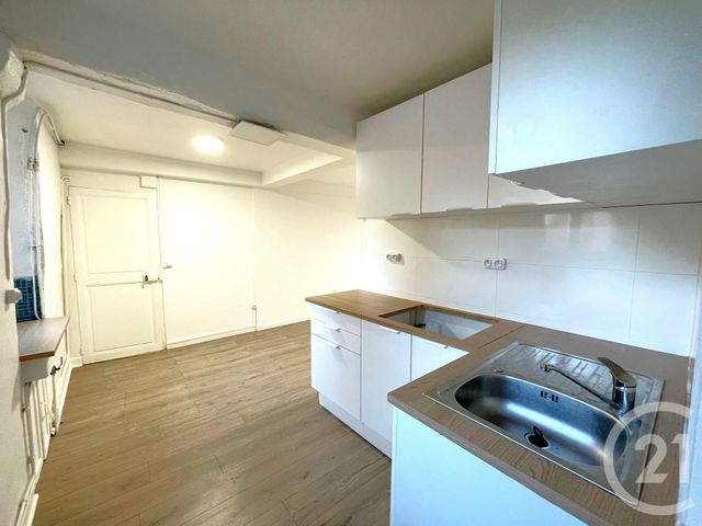 Appartement F1 &agrave; louer - 3 pi&egrave;ces - 41,94 m2 - Epernon - 28 - CENTRE