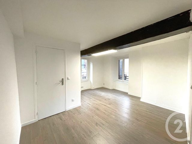 Appartement F1 &agrave; louer - 3 pi&egrave;ces - 41,94 m2 - Epernon - 28 - CENTRE