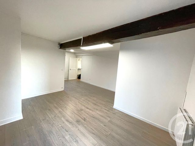 Appartement F1 &agrave; louer - 3 pi&egrave;ces - 41,94 m2 - Epernon - 28 - CENTRE