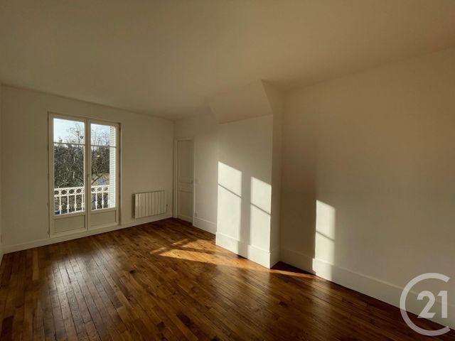 Appartement F2 &agrave; louer - 2 pi&egrave;ces - 65,80 m2 - Rambouillet - 78 - ILE-DE-FRANCE