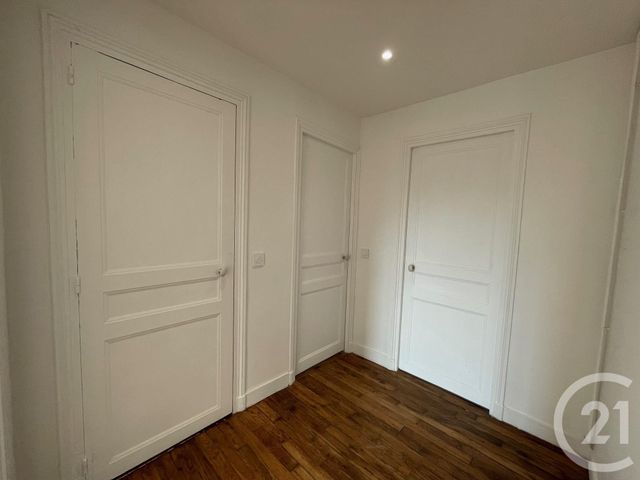 Appartement F2 &agrave; louer - 2 pi&egrave;ces - 65,80 m2 - Rambouillet - 78 - ILE-DE-FRANCE