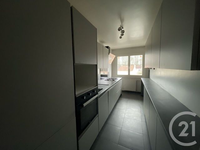 Appartement F4 &agrave; louer - 4 pi&egrave;ces - 97,58 m2 - Magny Les Hameaux - 78 - ILE-DE-FRANCE