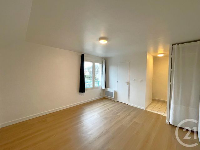 Appartement T1 &agrave; louer - 1 pi&egrave;ce - 21,05 m2 - Le Perray En Yvelines - 78 - ILE-DE-FRANCE