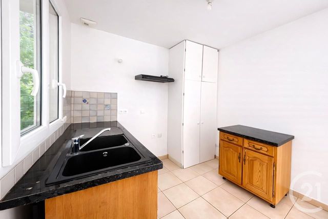 Maison &agrave; louer - 5 pi&egrave;ces - 88,36 m2 - Rambouillet - 78 - ILE-DE-FRANCE