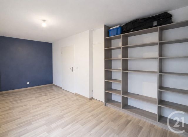 Appartement Studio &agrave; louer - 1 pi&egrave;ce - 22,90 m2 - Rambouillet - 78 - ILE-DE-FRANCE