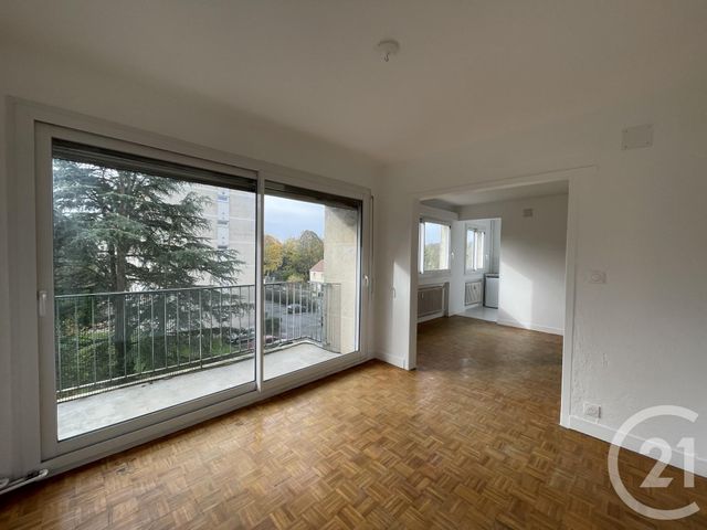 Appartement F1 à louer EPERNON