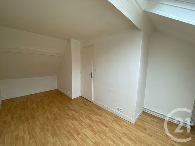 Appartement Duplex &agrave; louer - 2 pi&egrave;ces - 37,94 m2 - Gallardon - 28 - CENTRE