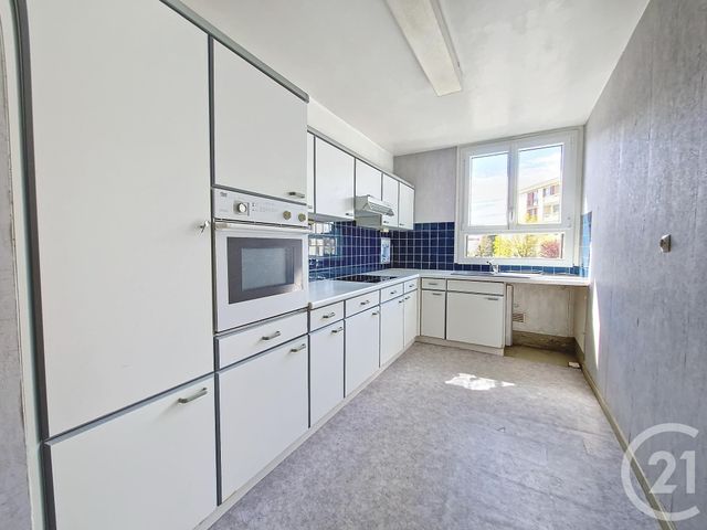 Appartement F5 &agrave; louer - 5 pi&egrave;ces - 96,40 m2 - Rambouillet - 78 - ILE-DE-FRANCE
