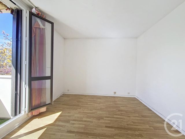 Appartement F5 &agrave; louer - 5 pi&egrave;ces - 96,40 m2 - Rambouillet - 78 - ILE-DE-FRANCE