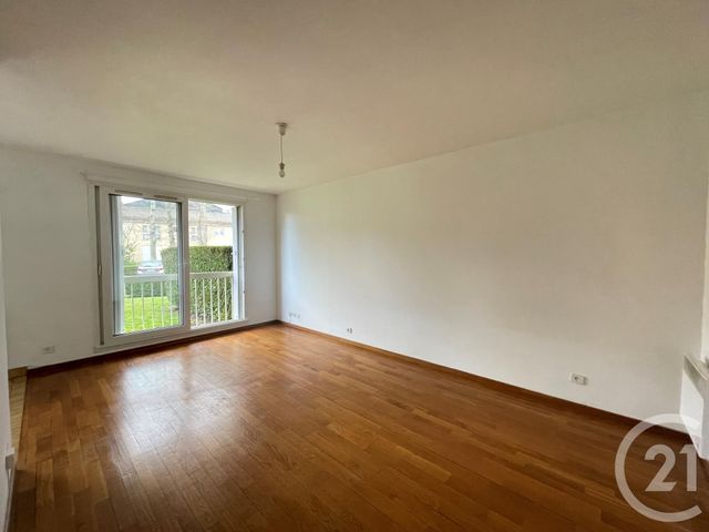 Appartement F1 &agrave; louer - 1 pi&egrave;ce - 30,55 m2 - Rambouillet - 78 - ILE-DE-FRANCE