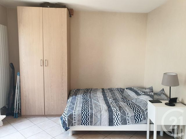 Appartement F1 &agrave; louer - 1 pi&egrave;ce - 29,95 m2 - Rambouillet - 78 - ILE-DE-FRANCE