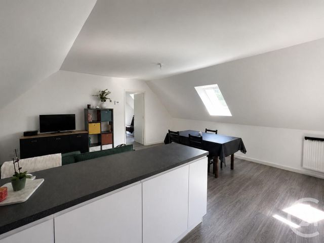 Appartement F2 &agrave; louer - 2 pi&egrave;ces - 42,30 m2 - Epernon - 28 - CENTRE