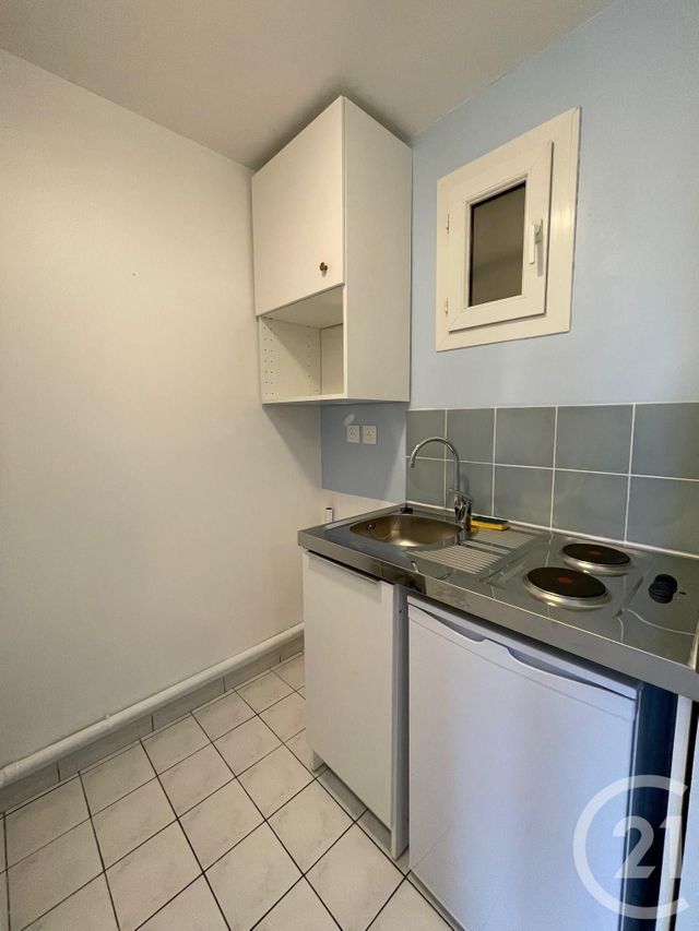 Appartement T1 &agrave; louer - 1 pi&egrave;ce - 21,05 m2 - Le Perray En Yvelines - 78 - ILE-DE-FRANCE