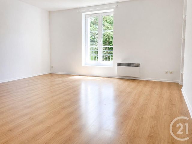 Appartement Studio &agrave; louer - 1 pi&egrave;ce - 32,34 m2 - Chevreuse - 78 - ILE-DE-FRANCE
