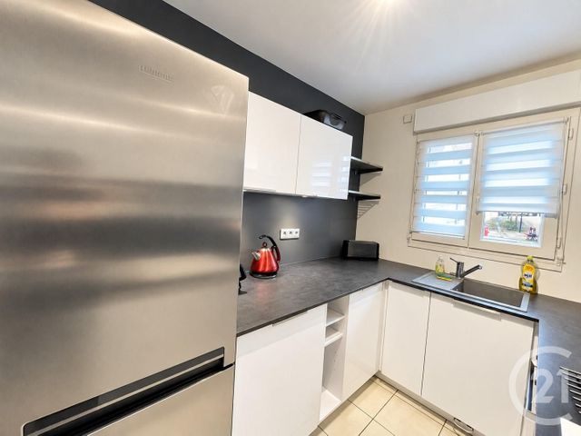 Appartement F3 &agrave; louer - 3 pi&egrave;ces - 67,90 m2 - Rambouillet - 78 - ILE-DE-FRANCE