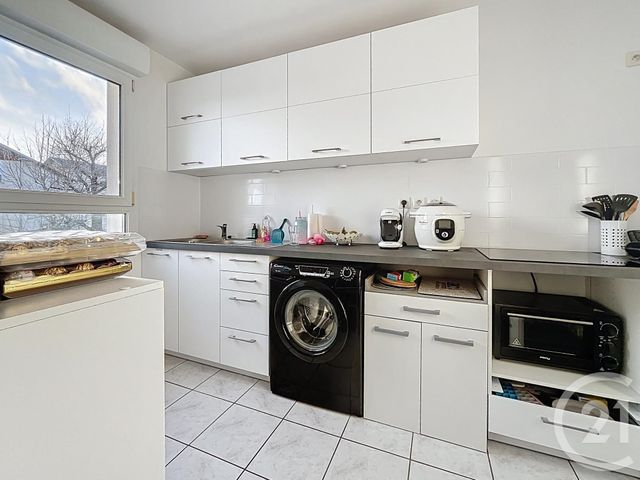 Appartement F3 &agrave; vendre - 3 pi&egrave;ces - 65,60 m2 - Chartres - 28 - CENTRE