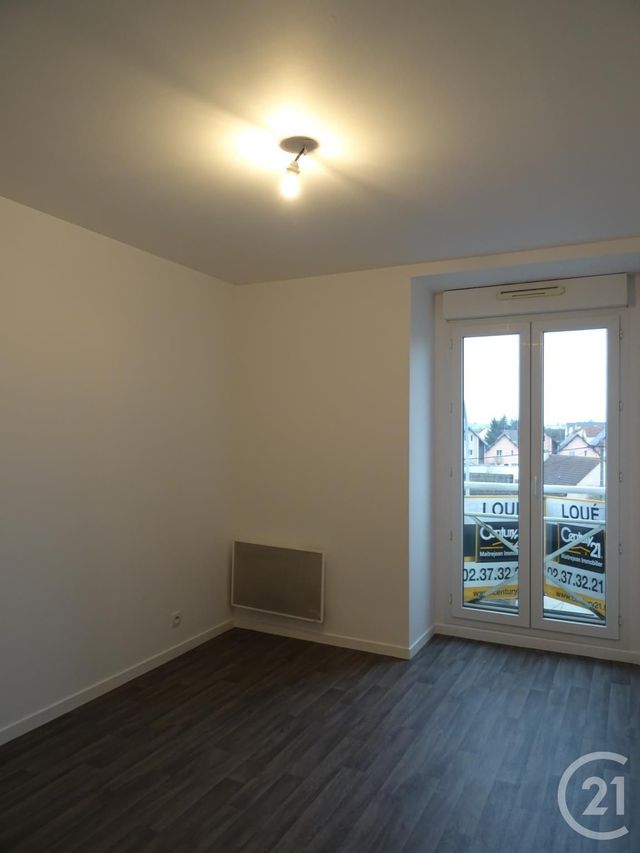 Appartement F3 à vendre - 3 pièces - 79,54 m2 - Luisant - 28 - CENTRE