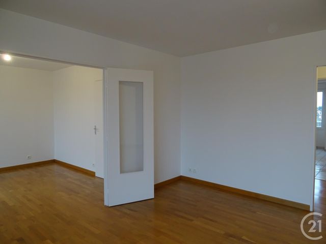 Appartement F3 à vendre - 3 pièces - 79,54 m2 - Luisant - 28 - CENTRE