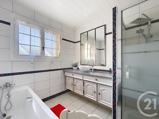 Maison &agrave; vendre - 5 pi&egrave;ces - 125 m2 - Fontaine La Guyon - 28 - CENTRE