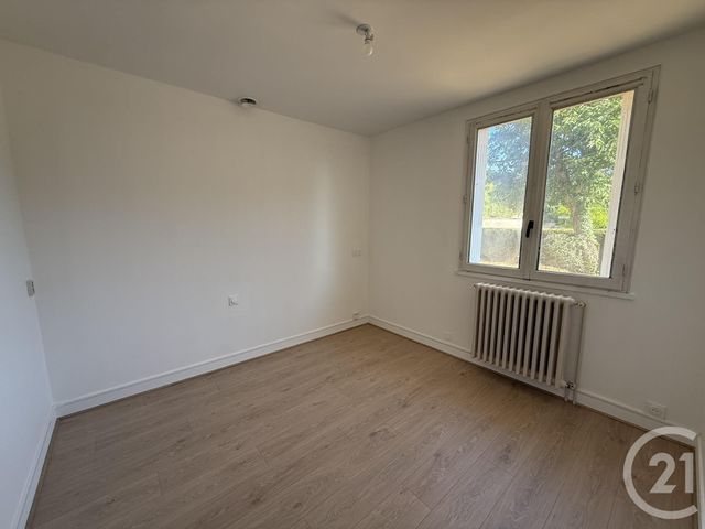 Maison &agrave; louer - 5 pi&egrave;ces - 110,40 m2 - Chartres - 28 - CENTRE