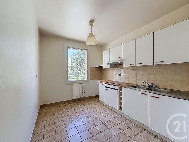 Appartement F4 &agrave; vendre - 4 pi&egrave;ces - 83,30 m2 - Chartres - 28 - CENTRE