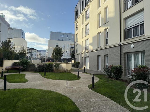 Appartement Studio à vendre - 1 pièce - 32 m2 - Chartres - 28 - CENTRE