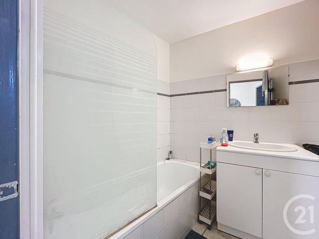 Appartement F2 à vendre - 2 pièces - 30,65 m2 - Chartres - 28 - CENTRE