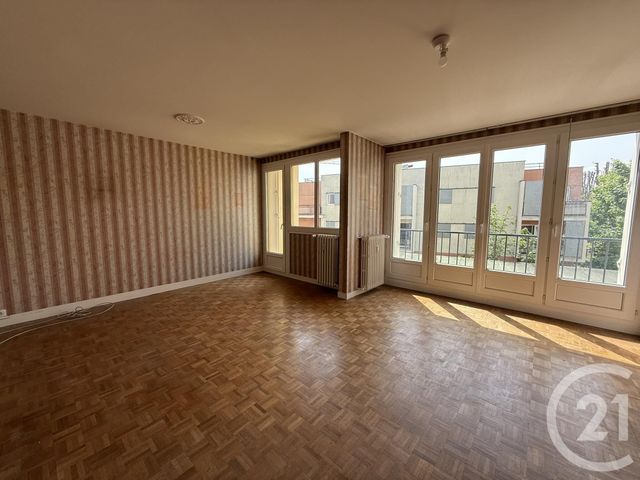 Appartement F3 à louer - 3 pièces - 65,84 m2 - Chartres - 28 - CENTRE