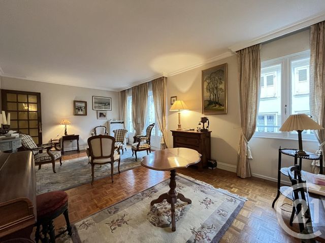 Appartement F5 à vendre - 5 pièces - 107,70 m2 - Chartres - 28 - CENTRE