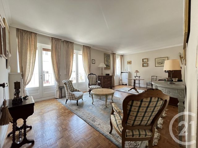 Appartement F5 à vendre - 5 pièces - 107,70 m2 - Chartres - 28 - CENTRE