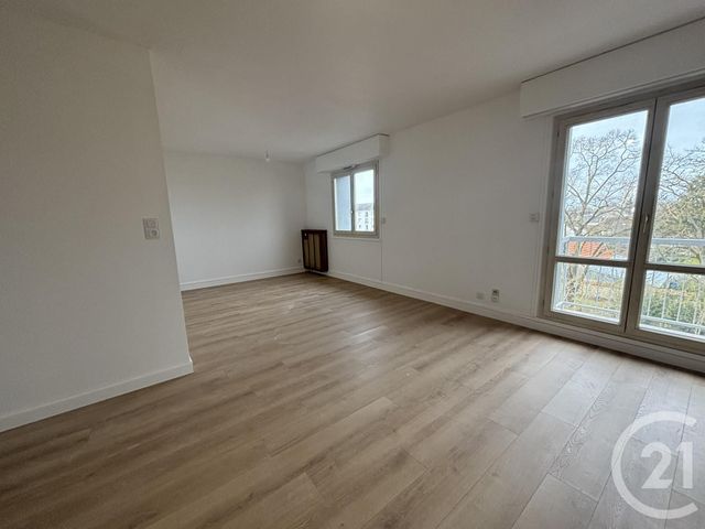 Appartement F4 à louer - 4 pièces - 93,54 m2 - Chartres - 28 - CENTRE