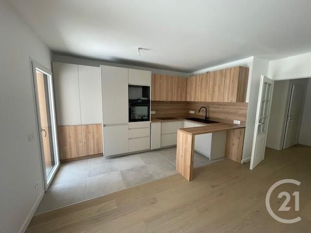 Appartement F5 à vendre - 5 pièces - 114 m2 - Chartres - 28 - CENTRE